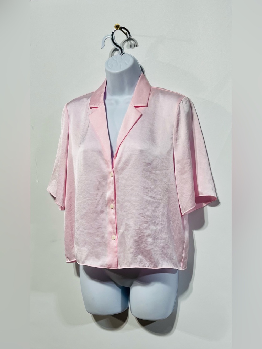 Wilfred Beso Satin Shirt from Aritzia Villia Pink Size Small NWT - Picture 3 of 9